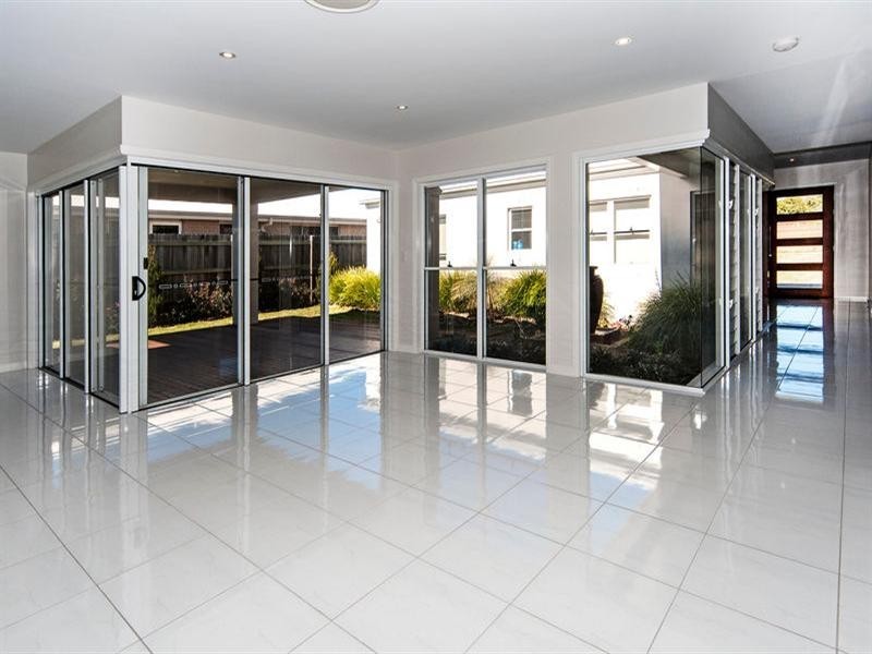 19 Tarlington Street, Middle Ridge QLD 4350