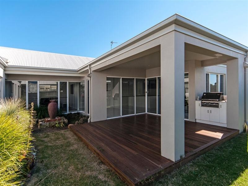 19 Tarlington Street, Middle Ridge QLD 4350