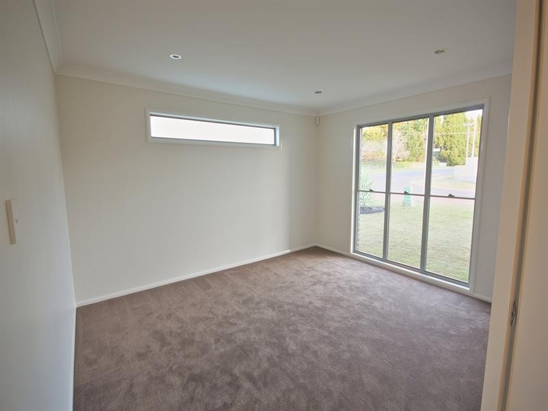 21 Stedman Street, Middle Ridge QLD 4350