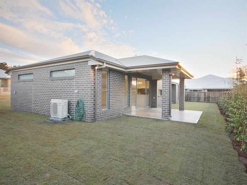 21 Stedman Street, Middle Ridge QLD 4350