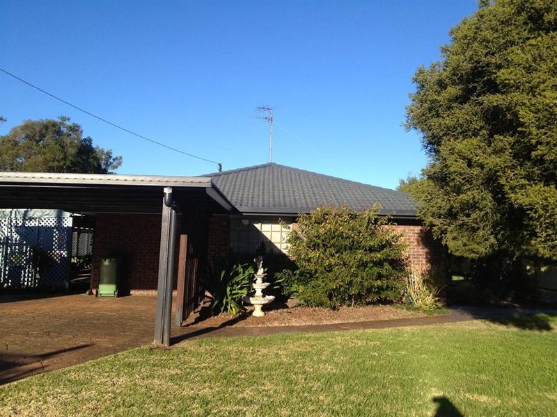 13 Ferguson Road, Westbrook QLD 4350