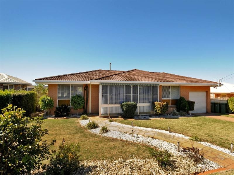 13 Gascony Street, Harristown QLD 4350