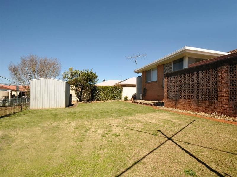 13 Gascony Street, Harristown QLD 4350