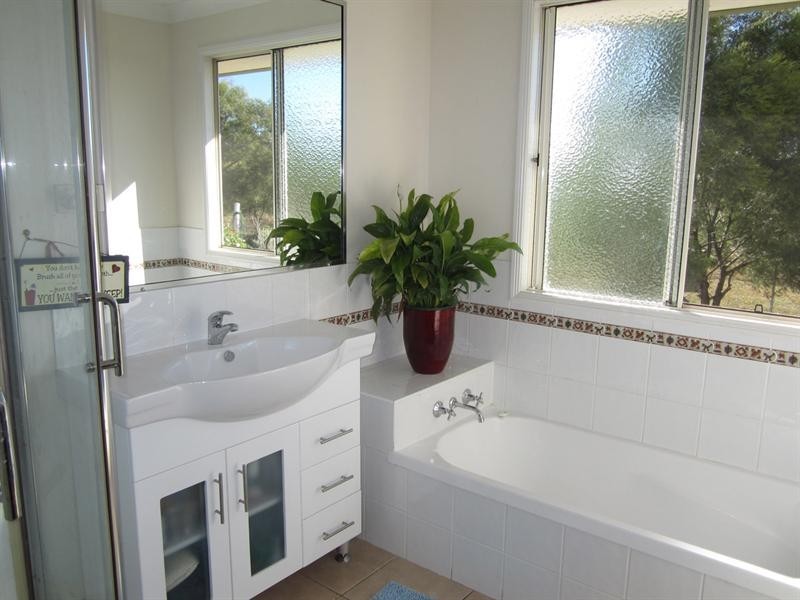 619 Haden-Maclagan Road, Peranga QLD 4352