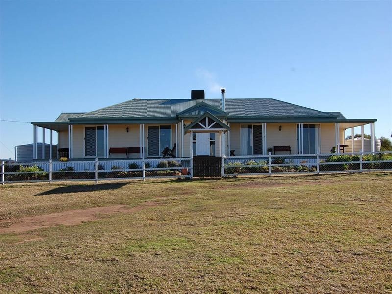 619 Haden-Maclagan Road, Peranga QLD 4352