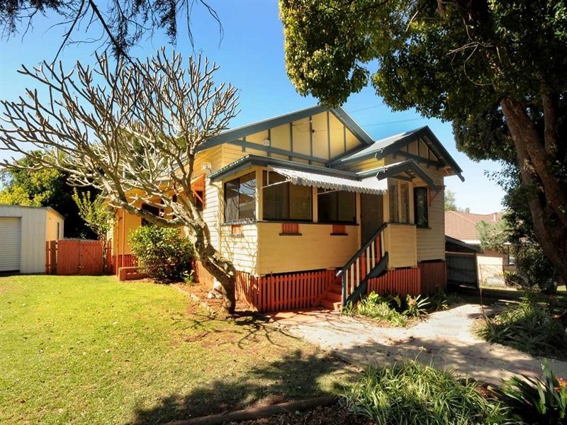 18 Hume Street, North Toowoomba QLD 4350