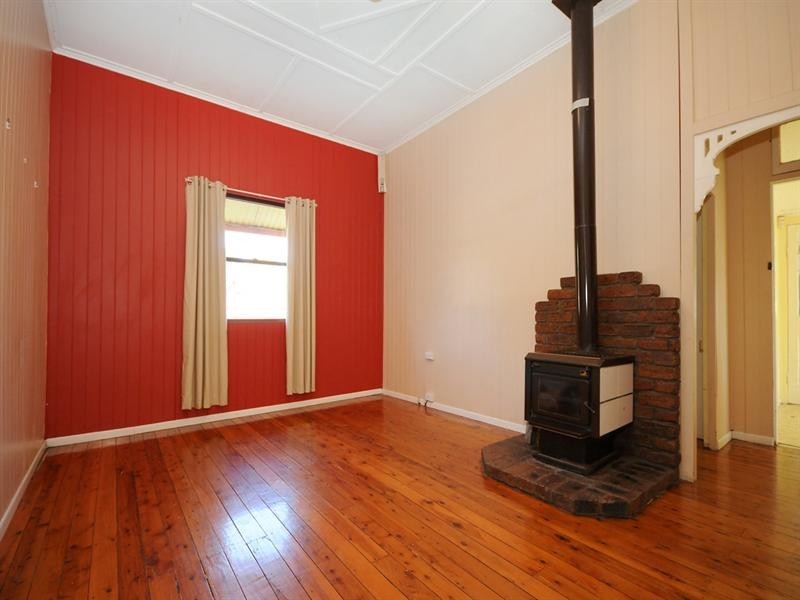 18 Hume Street, North Toowoomba QLD 4350