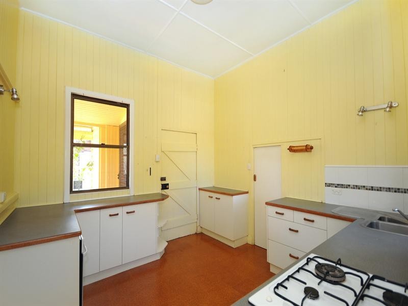 18 Hume Street, North Toowoomba QLD 4350