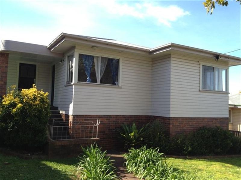 167 North Street, Rockville QLD 4350