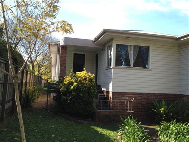 167 North Street, Rockville QLD 4350