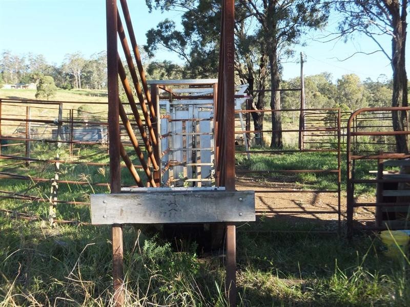 844 Merritts Creek Road, Hampton QLD 4352