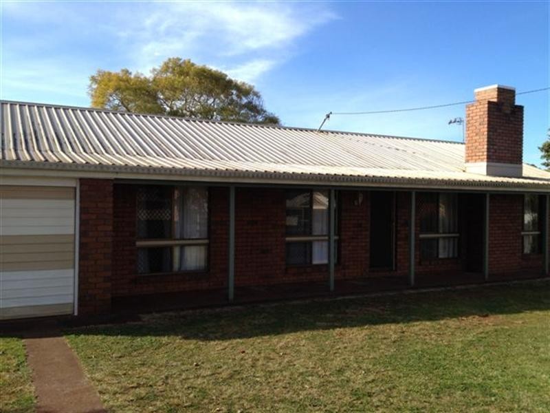 1 Gerrard Street, Middle Ridge QLD 4350