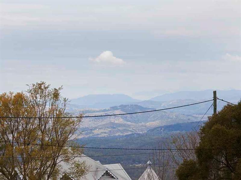 41 Skyline Drive, Blue Mountain Heights QLD 4350