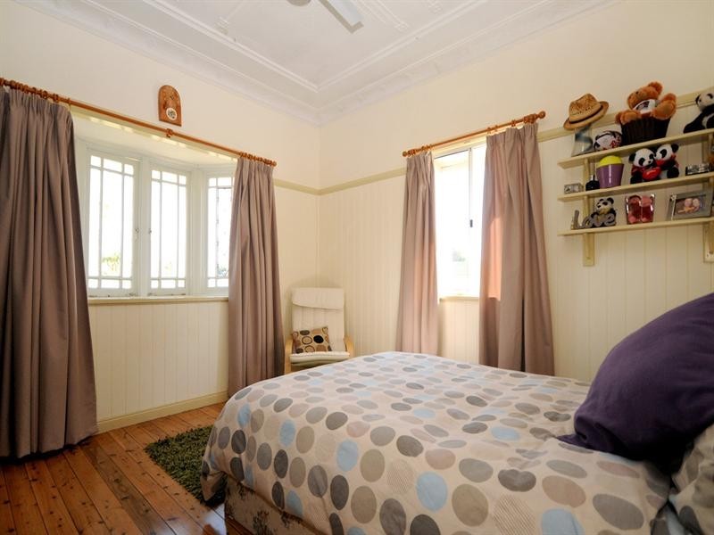 10 Brim Street, Newtown QLD 4350