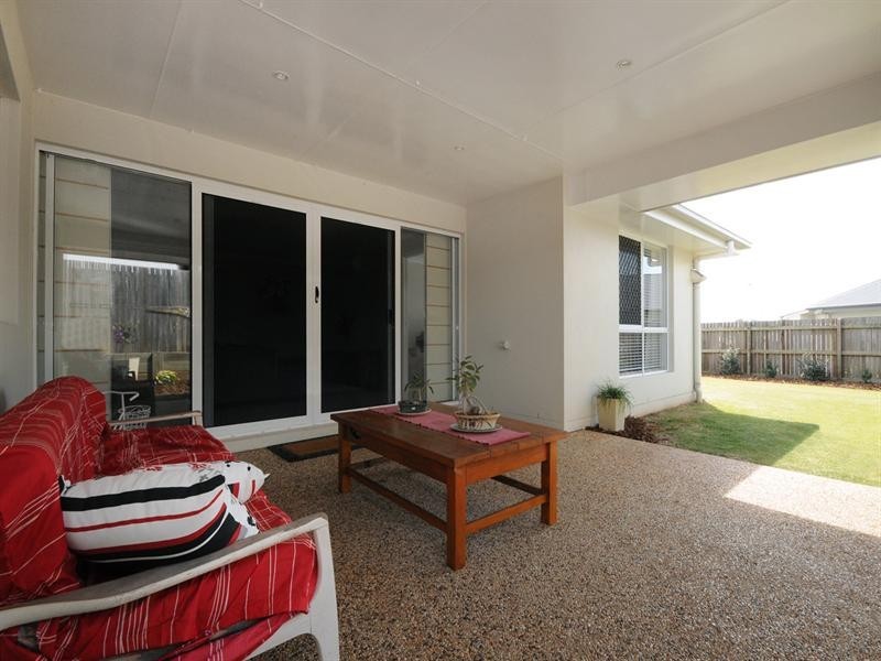 5 Saba Court, Middle Ridge QLD 4350