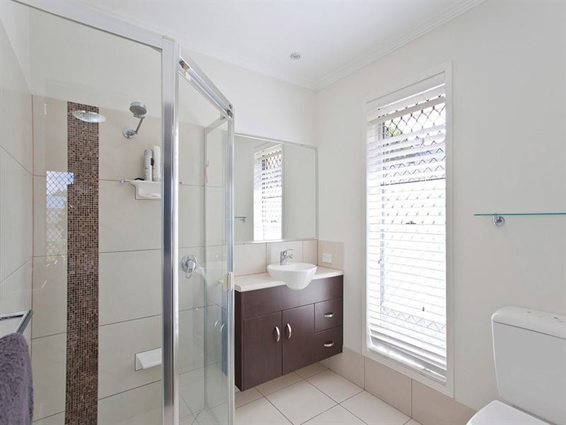 22 Mooney Street, Harlaxton QLD 4350