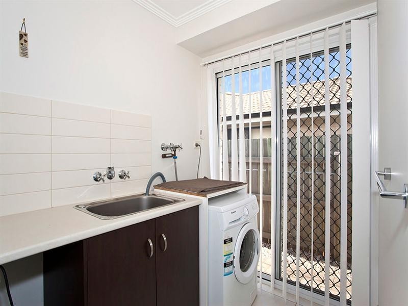 22 Mooney Street, Harlaxton QLD 4350