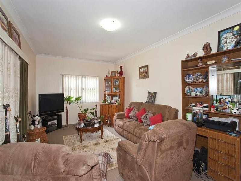 301 Tor Street, Wilsonton QLD 4350