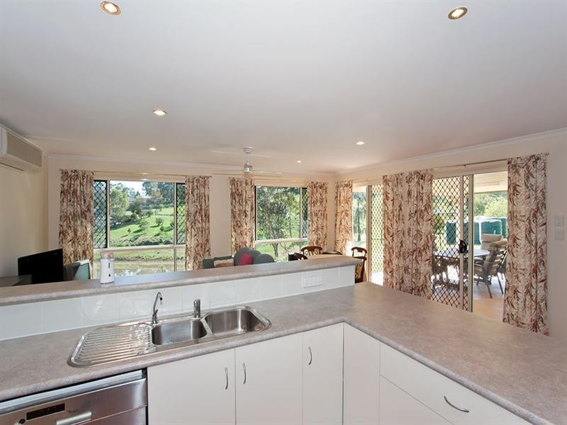 9 Rangeview Drive, Top Camp QLD 4350