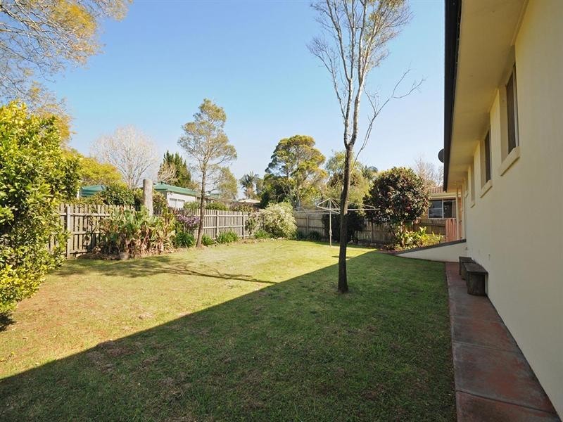 9 Martini Street, Mount Lofty QLD 4350