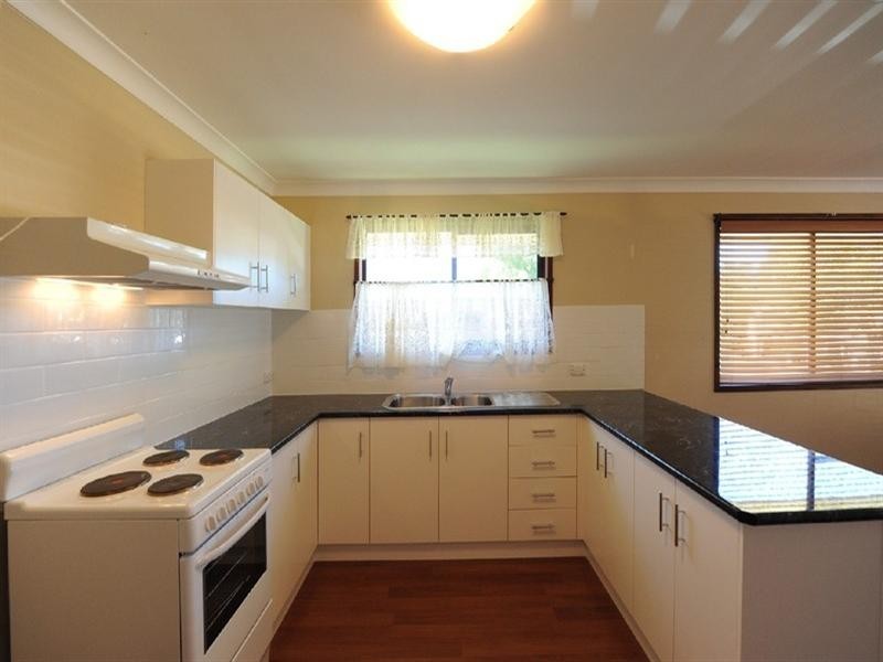 1/7 Agnes Street, Centenary Heights QLD 4350