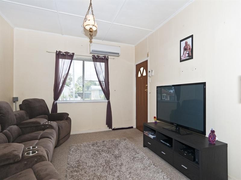 11 Gaydon Street, Newtown QLD 4350