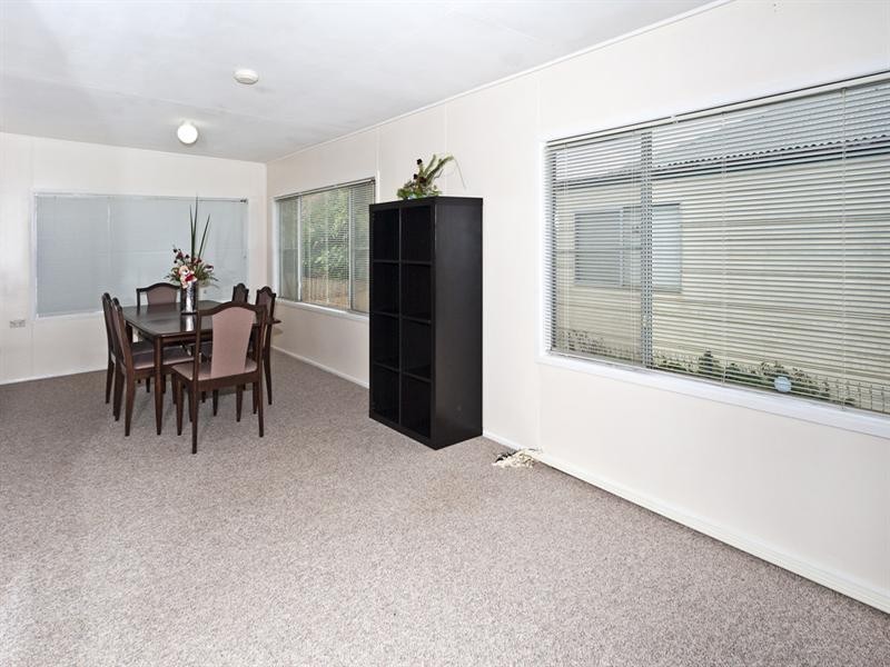 11 Gaydon Street, Newtown QLD 4350