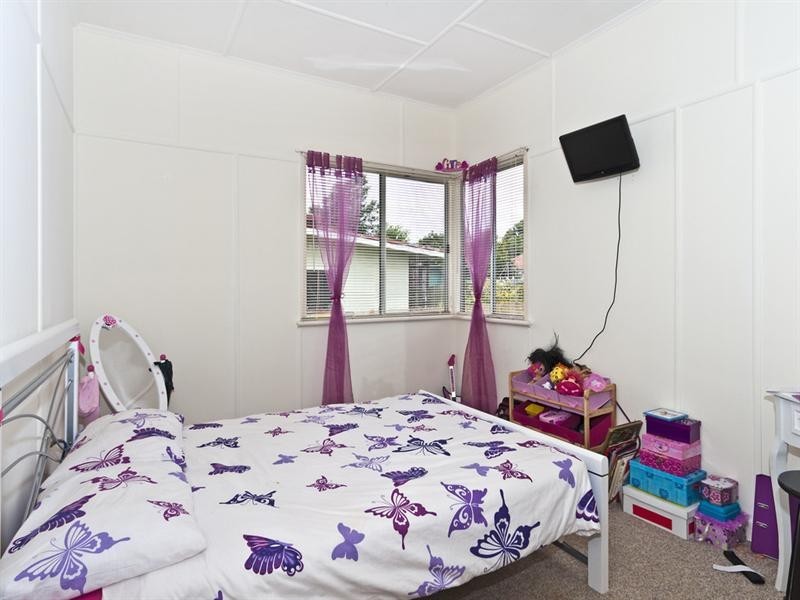 11 Gaydon Street, Newtown QLD 4350