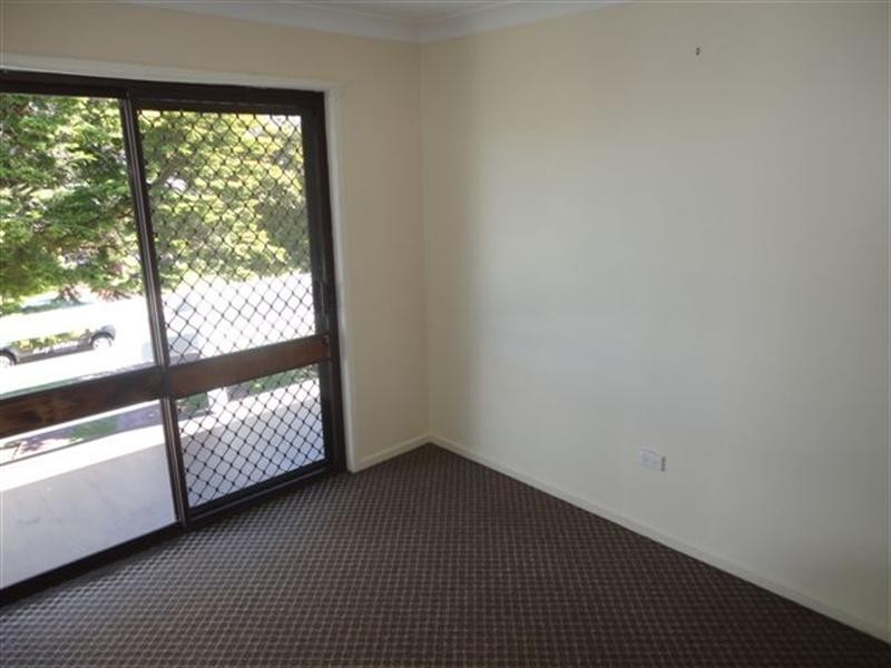 10 Dumba Street, Harristown QLD 4350