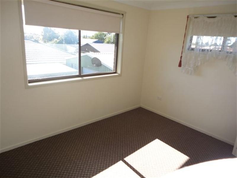 10 Dumba Street, Harristown QLD 4350