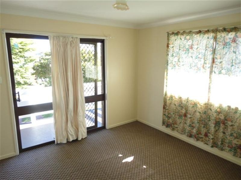 10 Dumba Street, Harristown QLD 4350
