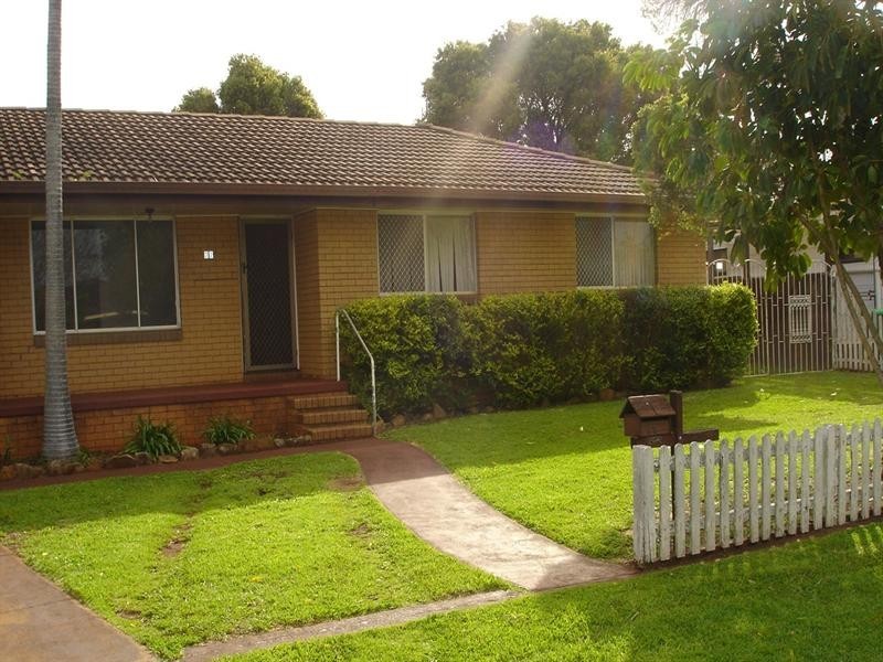 22 Bryan Street, Darling Heights QLD 4350