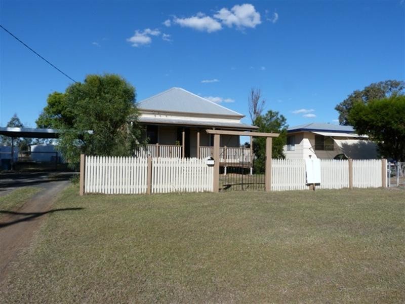 29 York Street, Oakey QLD 4401