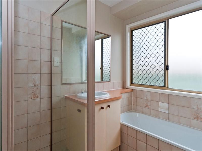 31 Stumm Street, Kearneys Spring QLD 4350