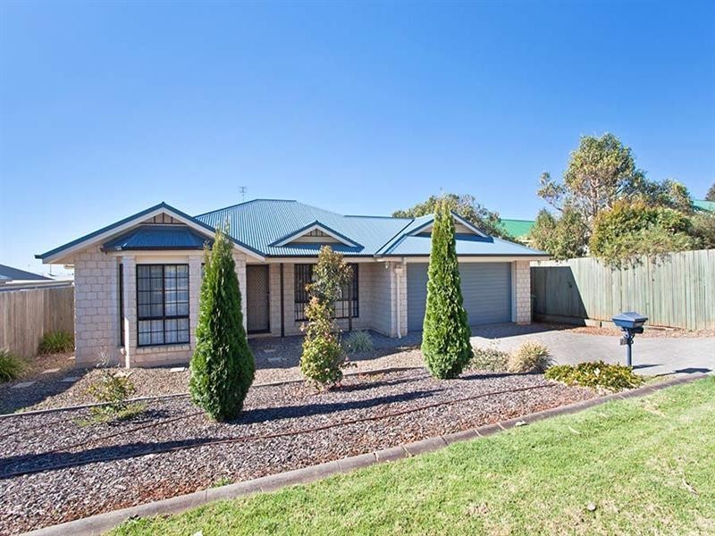 77 Pillar Street, Middle Ridge QLD 4350