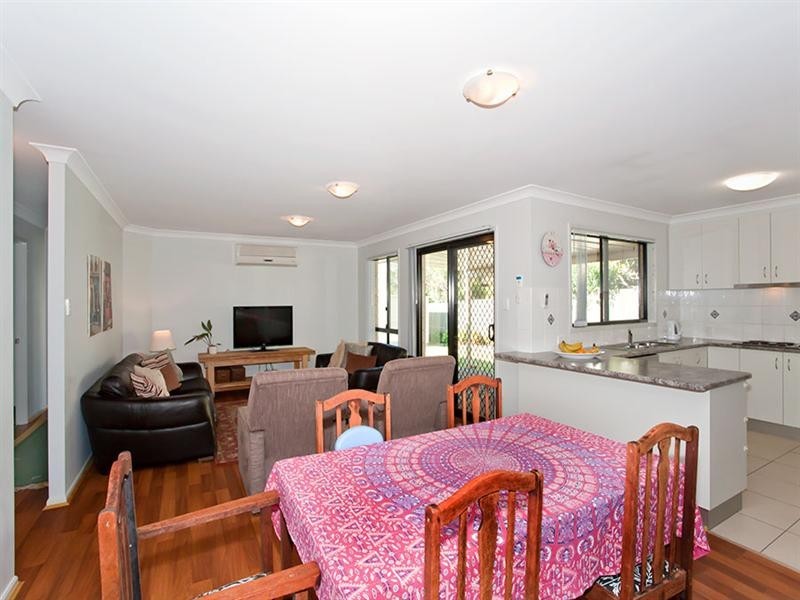 77 Pillar Street, Middle Ridge QLD 4350