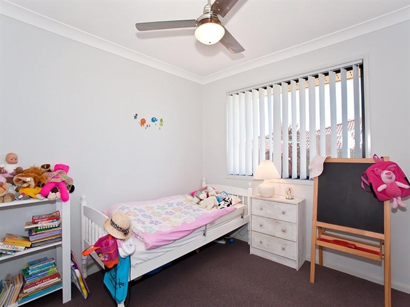 77 Pillar Street, Middle Ridge QLD 4350