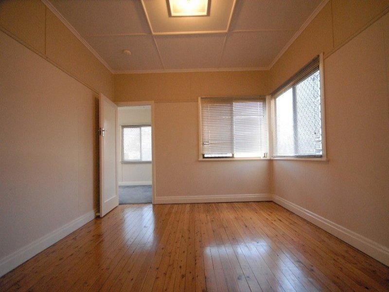 119 Hill Street, Newtown QLD 4305