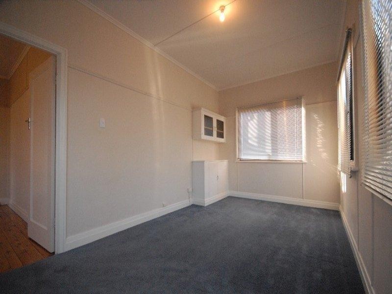 119 Hill Street, Newtown QLD 4305