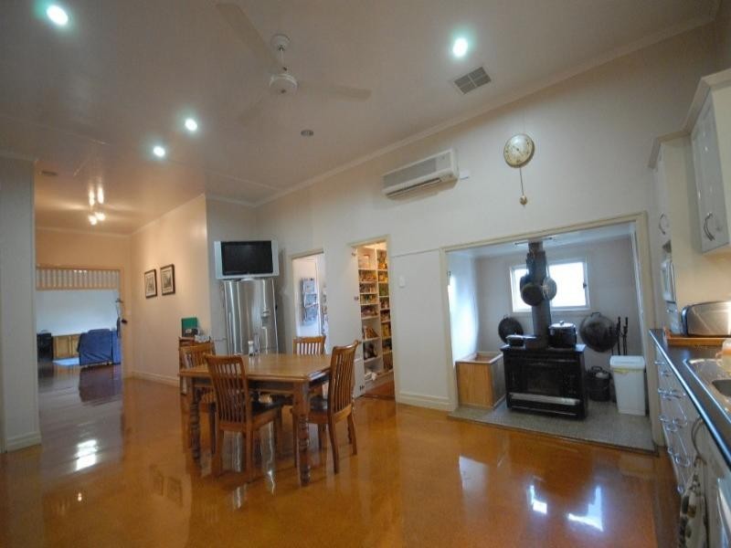 542 Old Elphinstone Road, Clifton QLD 4361