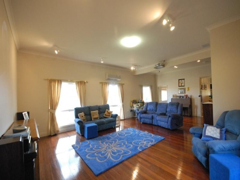 542 Old Elphinstone Road, Clifton QLD 4361