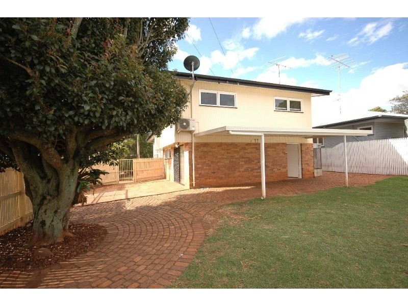 172a Long Street, South Toowoomba QLD 4350