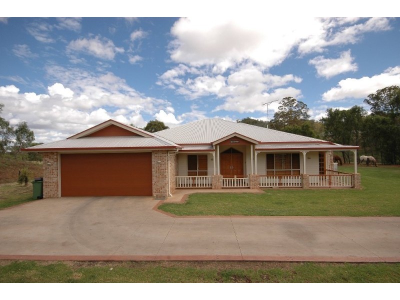 25 Boundary Road, Glenvale QLD 4350