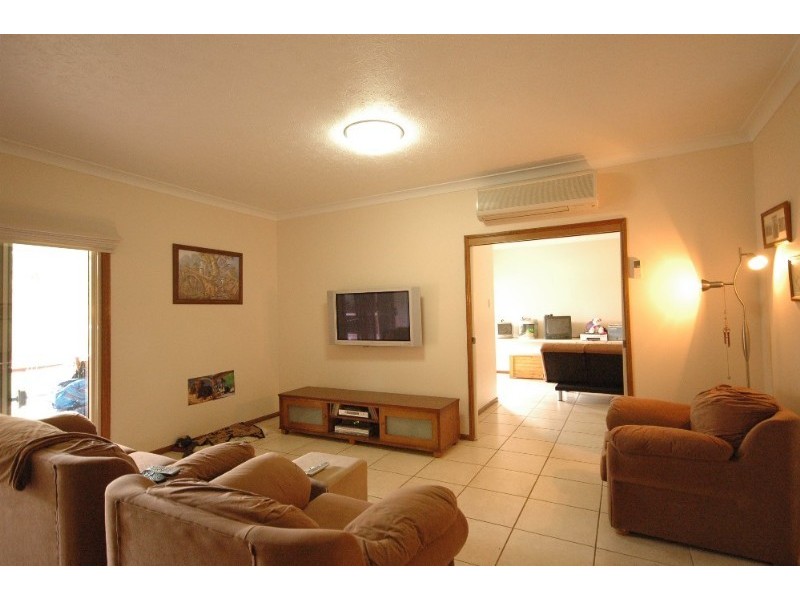 25 Boundary Road, Glenvale QLD 4350