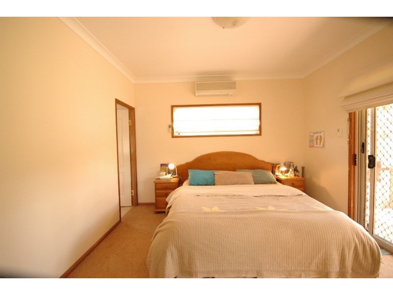 25 Boundary Road, Glenvale QLD 4350