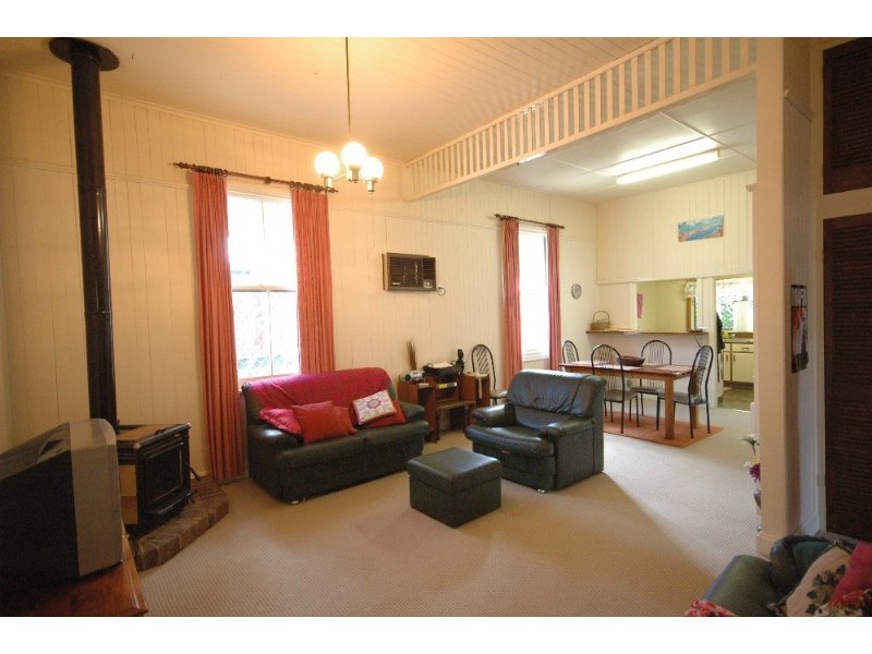 1 Moffatt Street, North Toowoomba QLD 4350