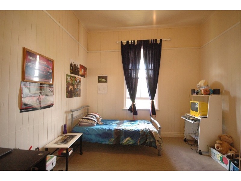 1 Moffatt Street, North Toowoomba QLD 4350