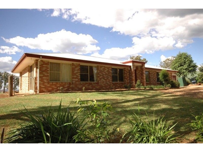 26 Kennedy Street, Cabarlah QLD 4352