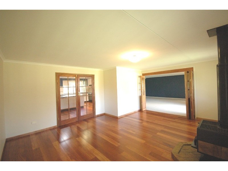 5 Esperanto Court, Kearneys Spring QLD 4350