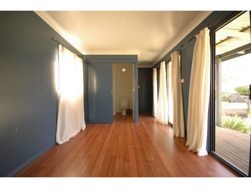 5 Esperanto Court, Kearneys Spring QLD 4350